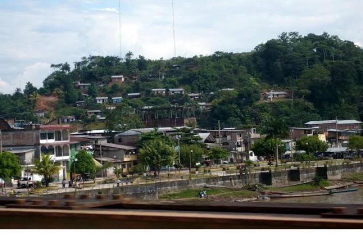 Hospedaje Independencia Pucallpa Eksteriør bilde